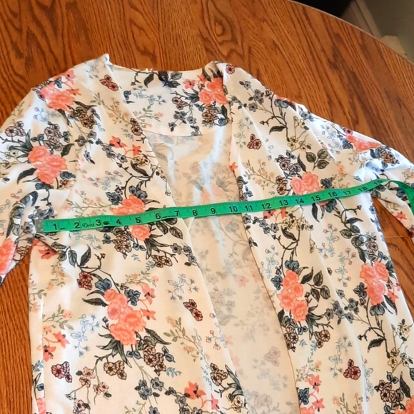 Longsleeve Floral Duster - Picture 2 of 3